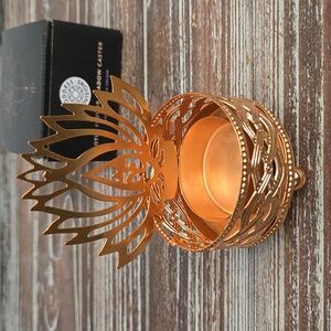 Lotus Flower Shadow Caster